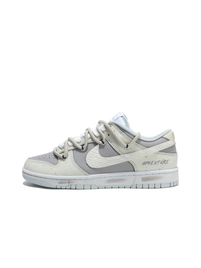 POP  Dunk Low White Dragon Horse HF0730-160 01