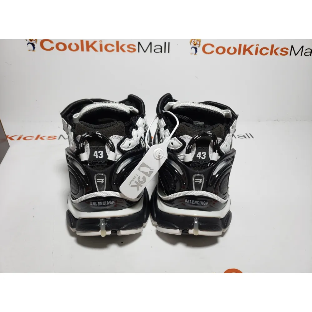 PKGoden Balenciaga 7th Runner Black White 677403W3RB29010
