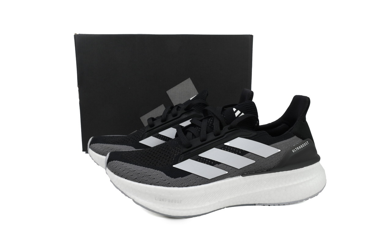 PKGoden  Ultraboost 5X Black White Carbon IH3110
