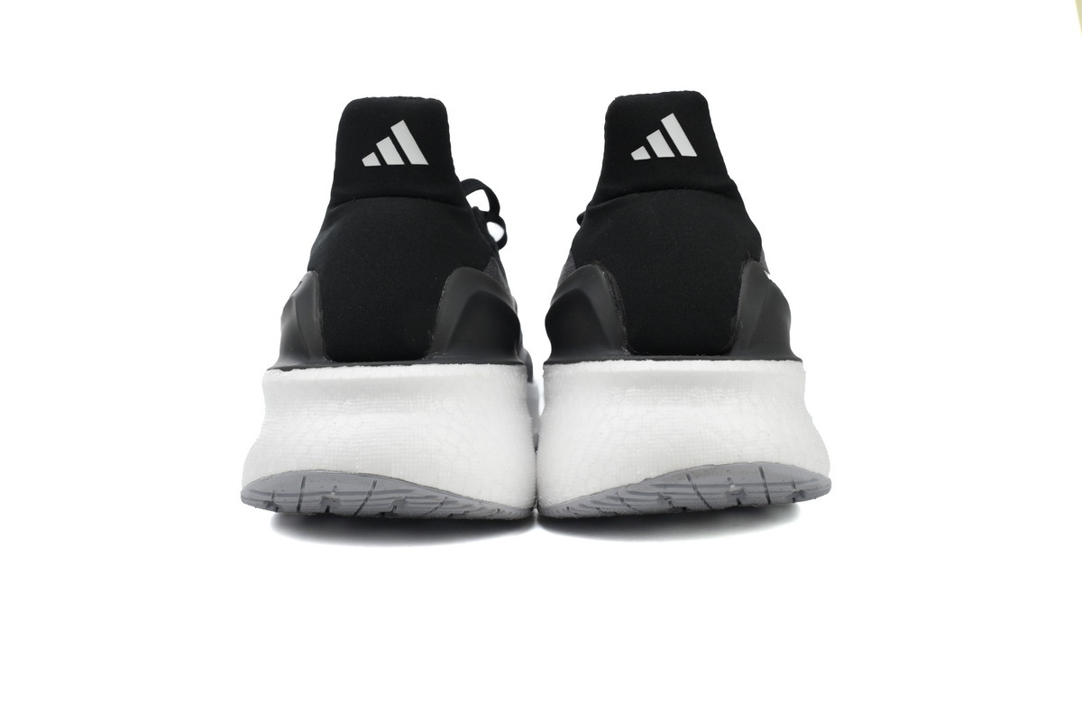 PKGoden  Ultraboost 5X Black White Carbon IH3110