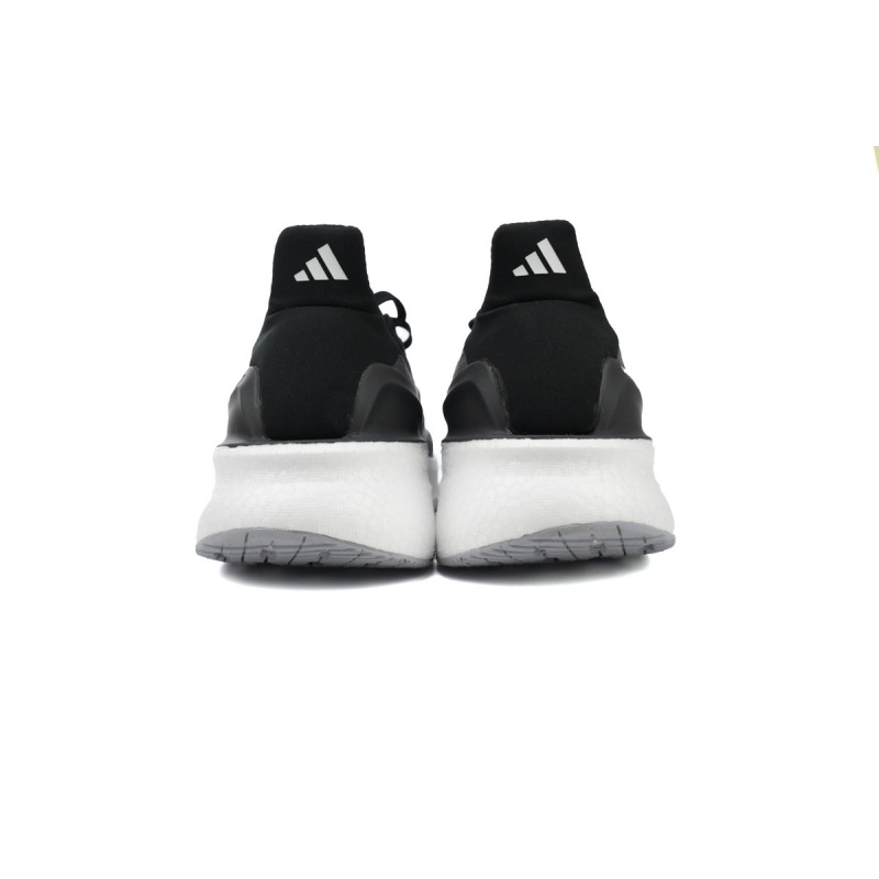 Ultraboost 5X Black White Carbon IH3110