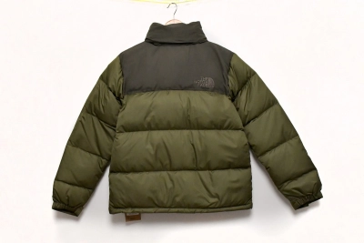 The North Face Grass Green Long-sleeved down jacket 02