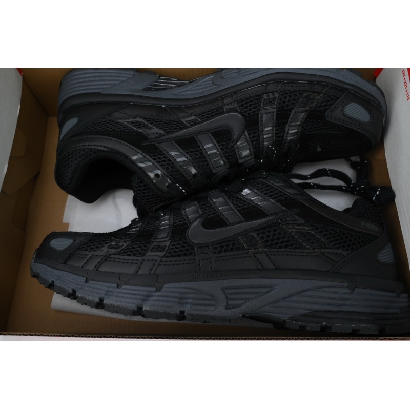 P-6000 Premium Triple Black FQ8732-010