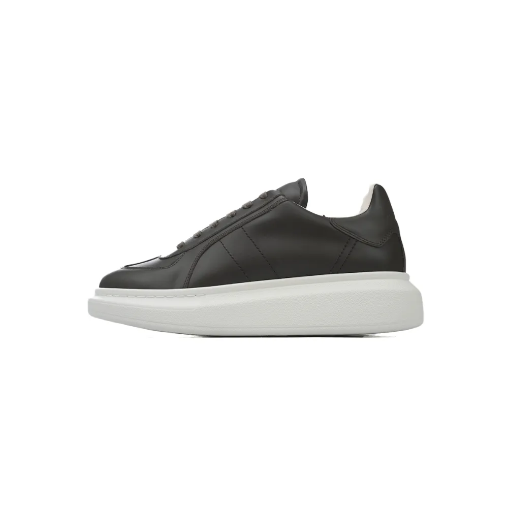 PKGoden Alexander McQueen Sneaker Black and White