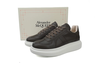 PKGoden Alexander McQueen Sneaker Black and White 02