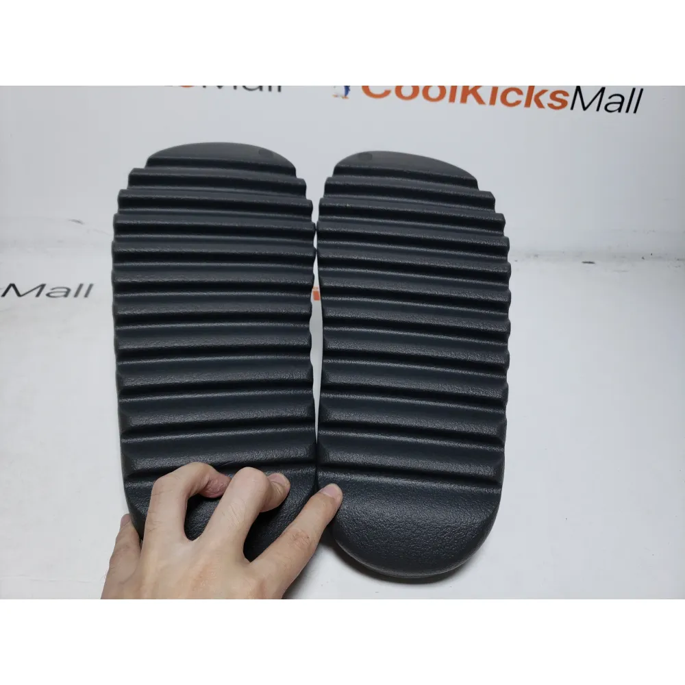(Free shipping) Yeezy Slide Onyx, HQ6448 