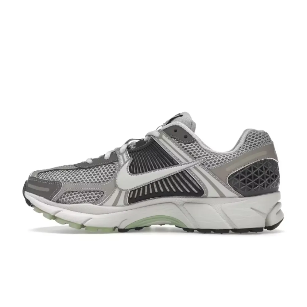 GET Air Zoom Vomero 5 Cobblestone FB8825-001