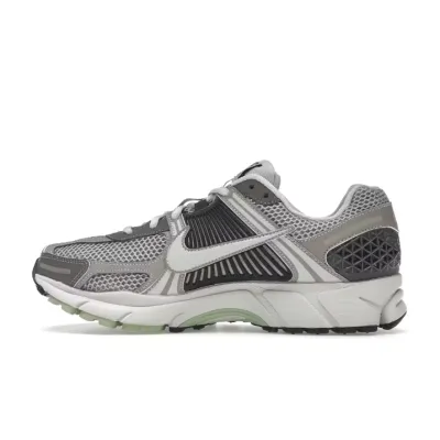 GET Air Zoom Vomero 5 Cobblestone FB8825-001 01