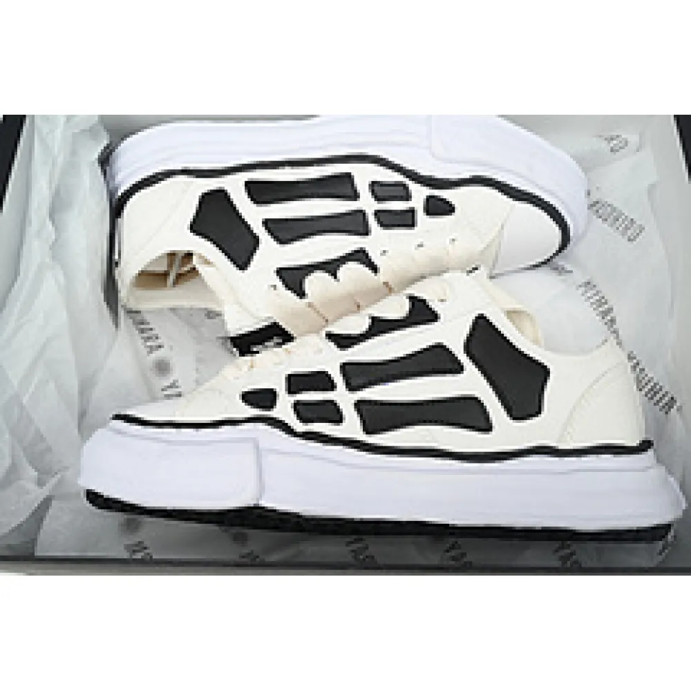 PKGoden Maison Mihara Yasuhiro x AMIRI Skel-Top Low Off White