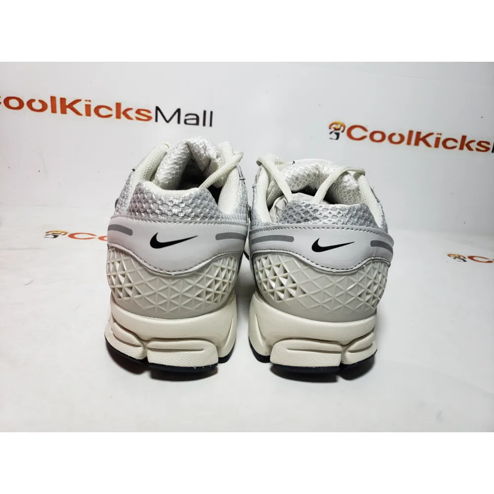 GET Air Zoom Vomero 5 Photon Dust Metallic Silver , FD0884-025