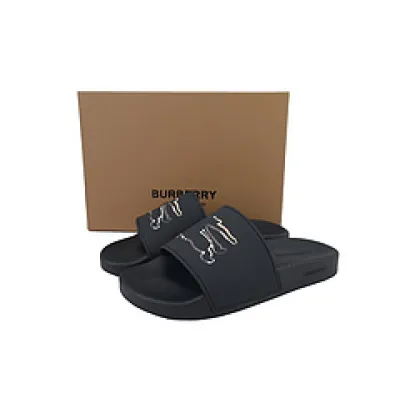 GET Burberry Slide Black  02