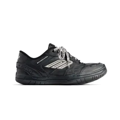 PKGoden Balenciaga Hamptons Worn-out Sneaker in Black 01