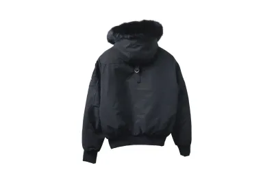 Moose Knuckles Classic Down Jacket 02 black/ 02 Red/02 Off White 02