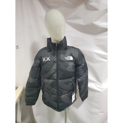 TheNorthFace Splicing White And XX black 02