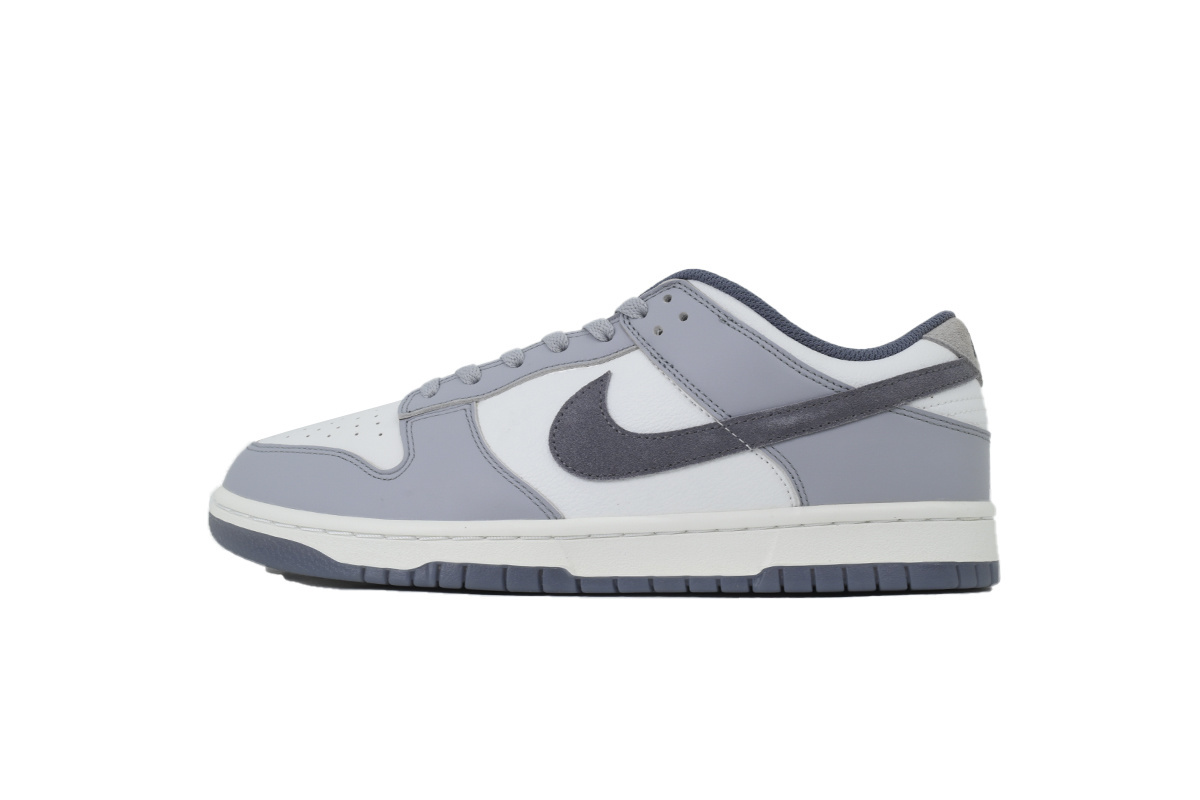 GET Dunk Low SE Light Carbon FJ4188-100
