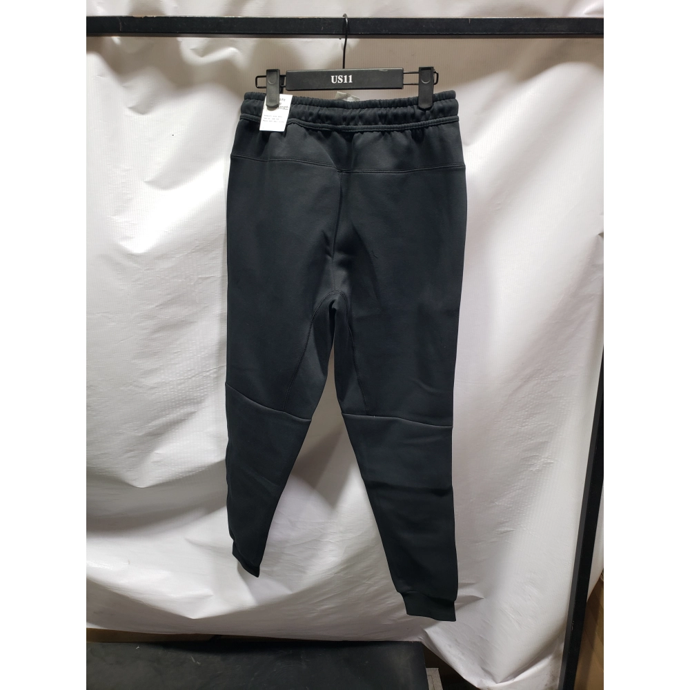 Nike Sportswear Tech Fleece Full Zip Hoodie & Joggers Reflective ...