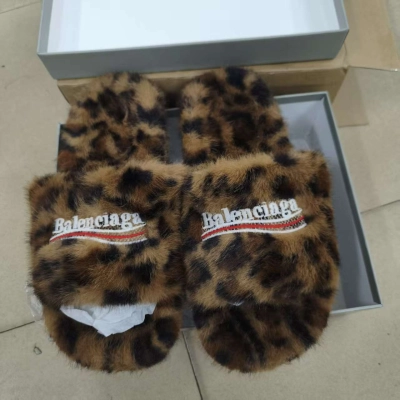 Balenciaga Furry Slide Leopard Brown Black 02