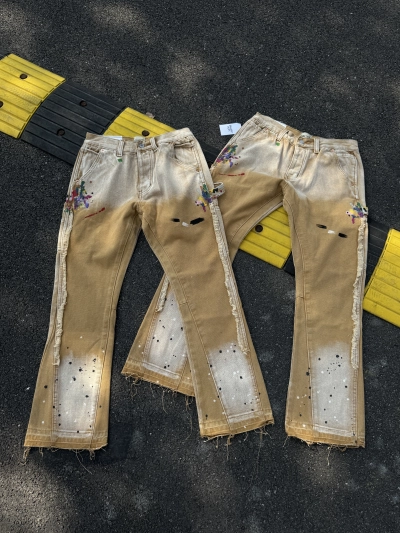 GALLERY DEPT. Patchwork Appliqué Splatter Painted Flared Jeans - Washed Distressed Patchwork Jeans G91 01