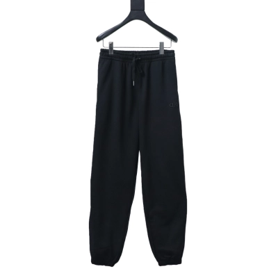 ALO solid color embroidered letter logo and back pocket patch logo trousers Black 01