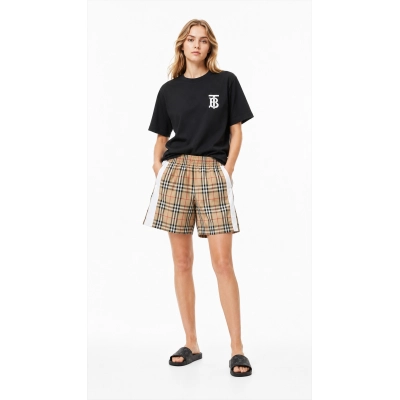 Burberry Classic TB Silicone Letter T-Shirt + Burberry Classic Black-Trimmed Webbing Plaid Shorts 01