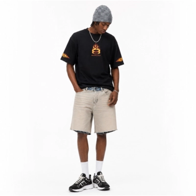 Balenciaga 24SS Flame Short-Sleeve T-Shirt + Balenciaga 24SS New Reversible Washed Distressed Denim Shorts 01