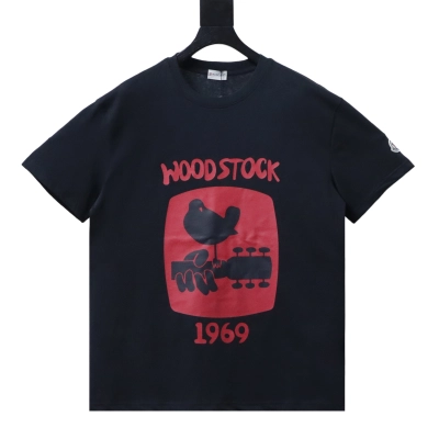 MONCLER 26ss 1969 Woodstock Music Festival Short-Sleeve T-Shirt Black 01