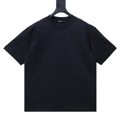 BALENCIAGA 26SS Crewneck Short-Sleeve T-Shirt with Small Embroidered Chest Logo Black 01