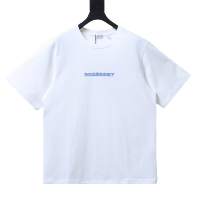 Burberry SS26 Short-Sleeve T-Shirt with Equestrian Knight Print on the Back White 01