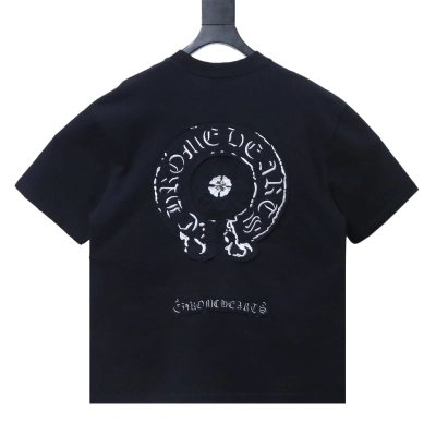 Chrome Hearts Short-sleeve T-shirt with horseshoe cross patch Black 02