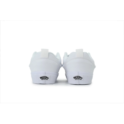 GET Vans Knu-Skool True White VN0009QCW00 02