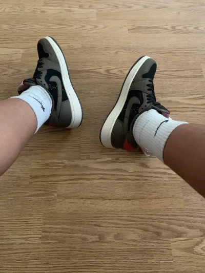 Cool Kicks | G5 Air Jordan 1 Retro Low GET SP Travis Scott,CQ4277-001 review Soroosh tajik 02