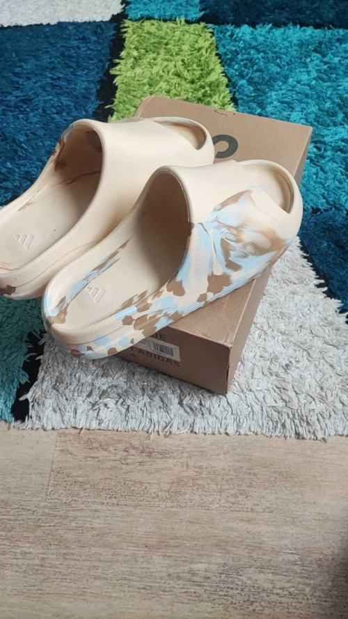 G5 Yeezy Slide Enflame Oil Painting White Yellow,GW1932 review 