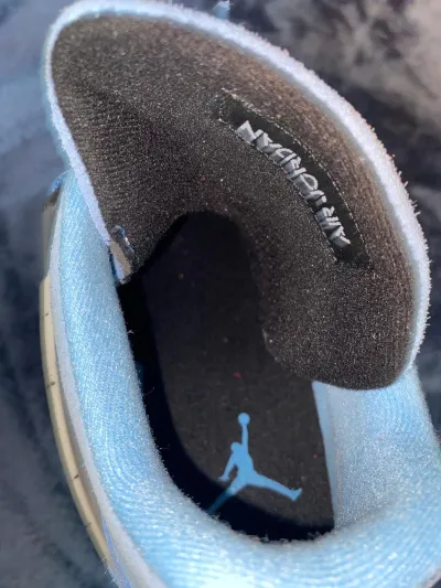 GET Air Jordan 4 SE University Blue, CT8527-400 review coolkicksmall reviews 01