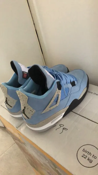 GET Air Jordan 4 SE University Blue, CT8527-400 review coolkicksmall reviews 03