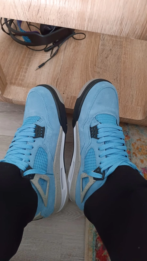 GET Air Jordan 4 SE University Blue, CT8527-400 review 