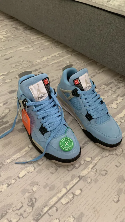GET Air Jordan 4 SE University Blue, CT8527-400 review 