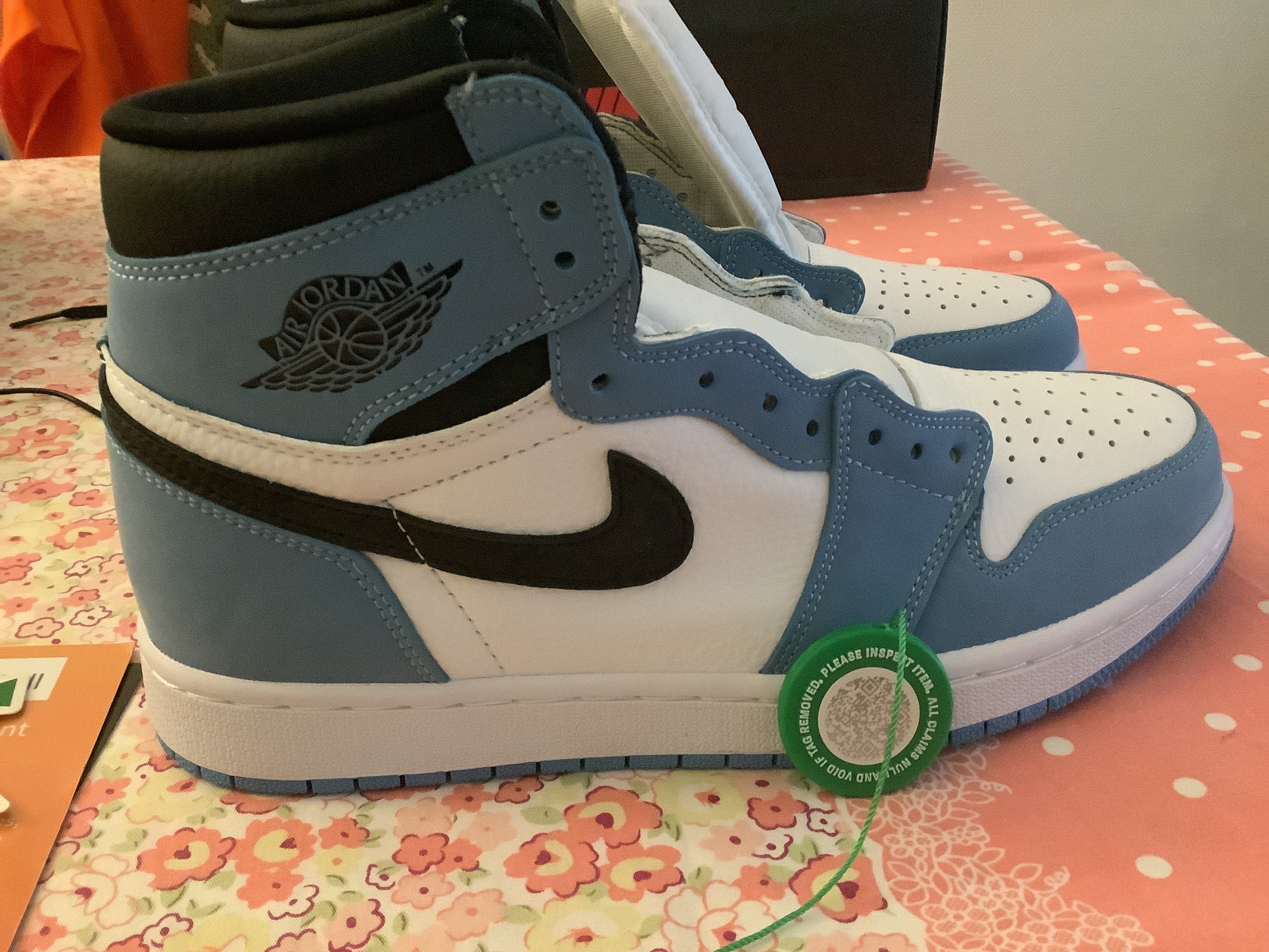 Cool Kicks website | GET Air Jordan 1 Retro High White University Blue Black,555088-134 review Aarom 00