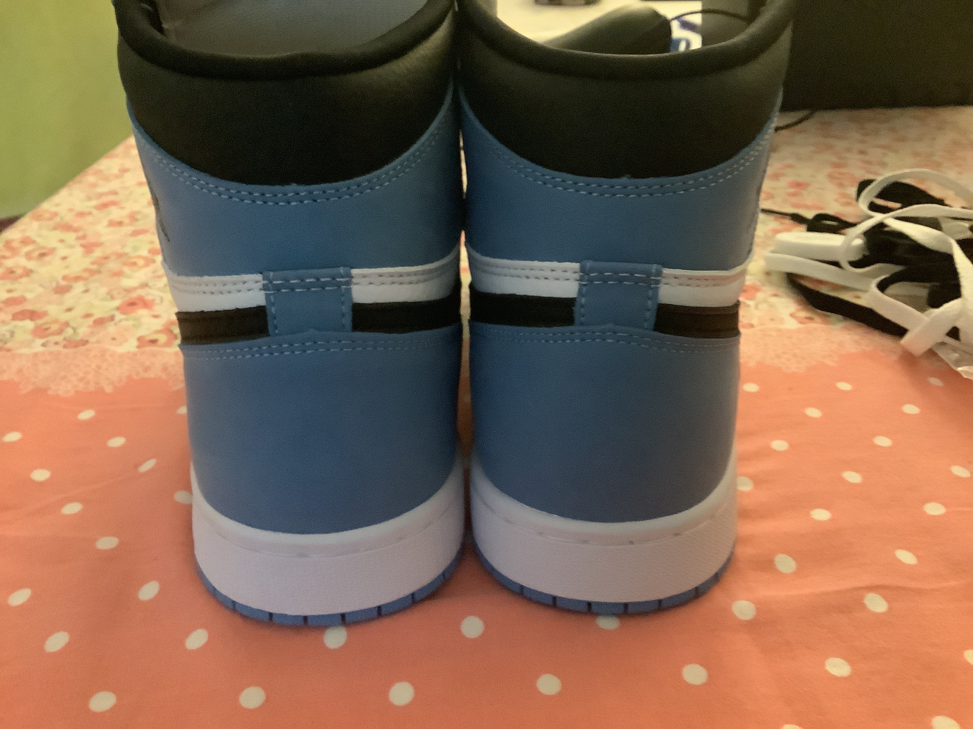 Cool Kicks website | GET Air Jordan 1 Retro High White University Blue Black,555088-134 review Aarom 03