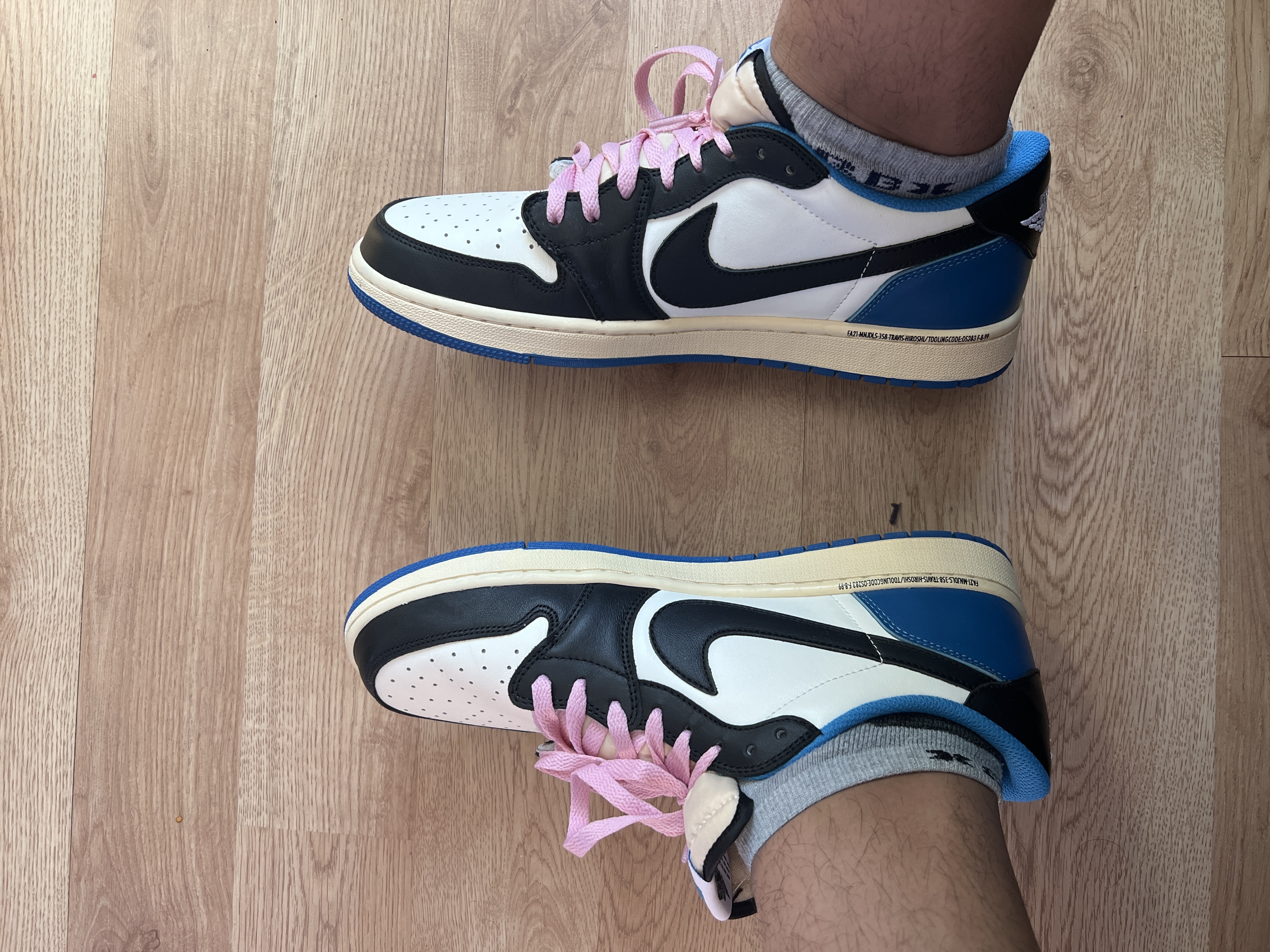 G5 Air Jordan 1 Low Fragment x Travis Scott, DM7866-140 review Jayden 02