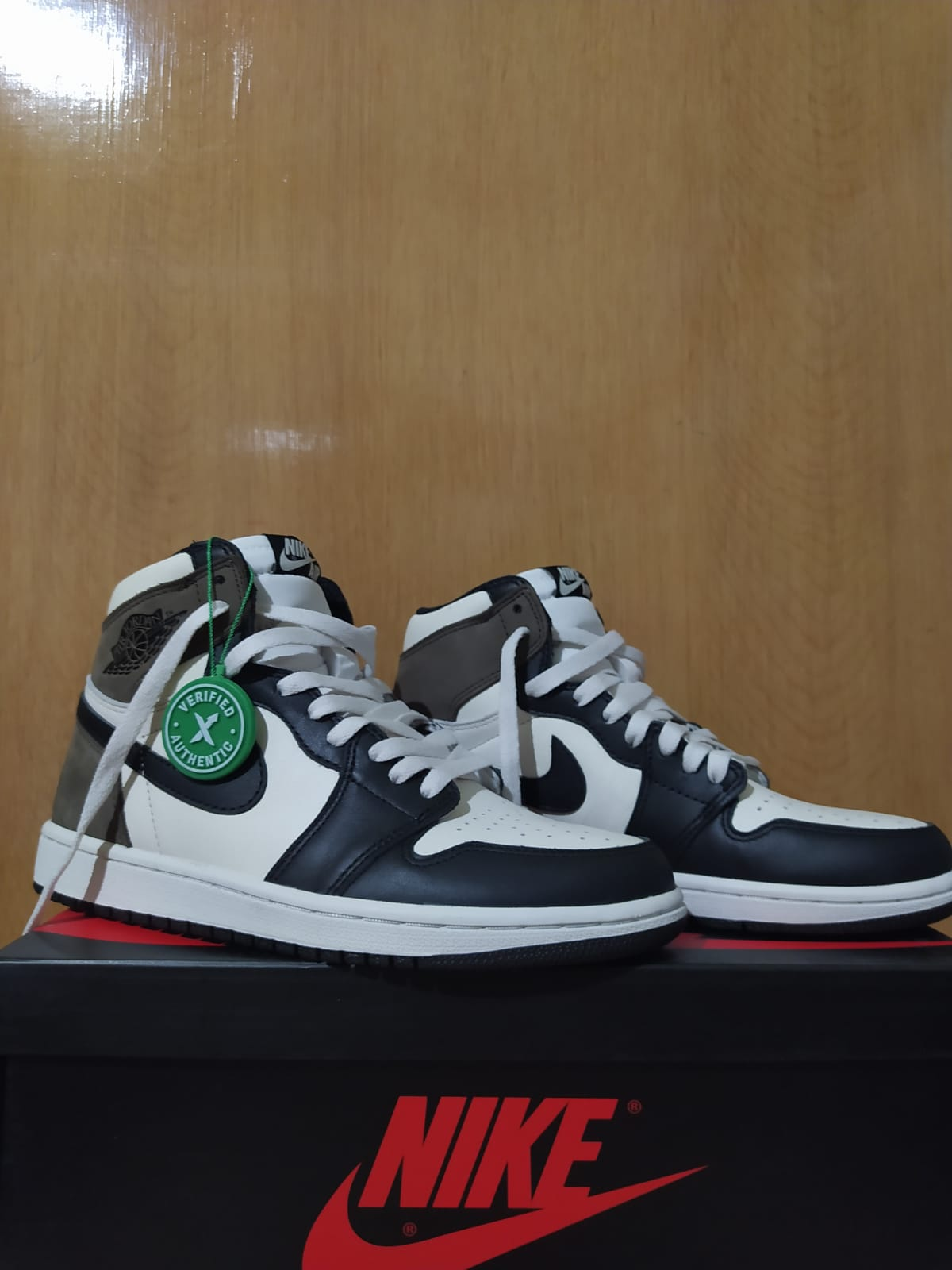 Cool Kicks | GET Air Jordan 1 Retro High Dark Mocha,555088-105 review coolkicksmall 00