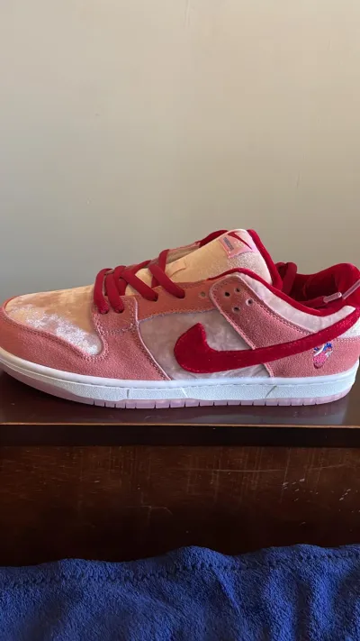 Cool Kicks | GET SB Dunk Low StrangeLove Skateboards ,CT2552-800 review shop cool kicks 01