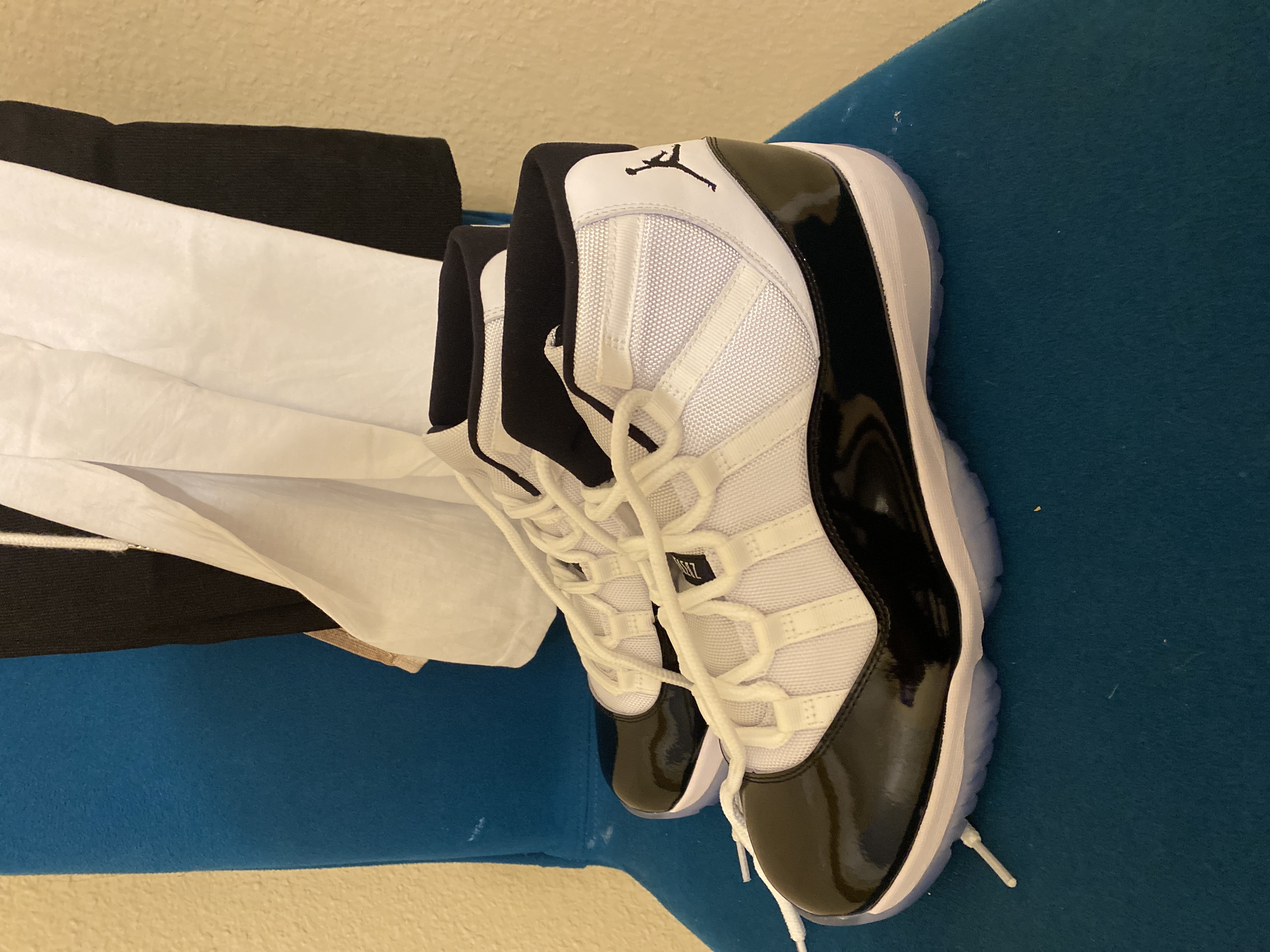 Coolkicks PKGoden Air Jordan 11 Retro Concord (2018),378037-100 review Broz