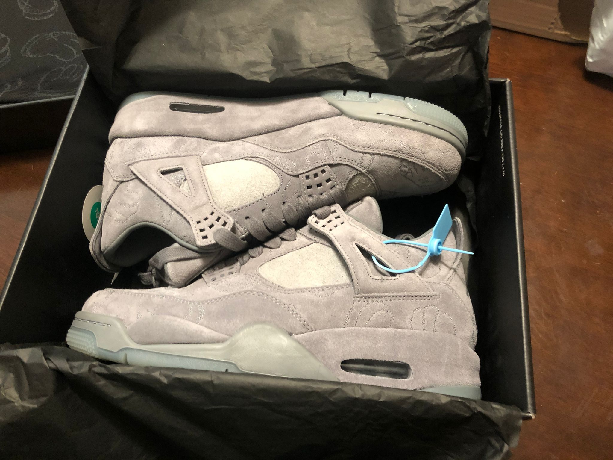PKGoden Air Jordan 4 Retro Kaws,930155-003 review 1