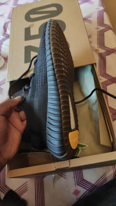 Cool Kicks | G5 Yeezy Boost 350 V2 Cinder,FY2903 review coolkicksmall  00