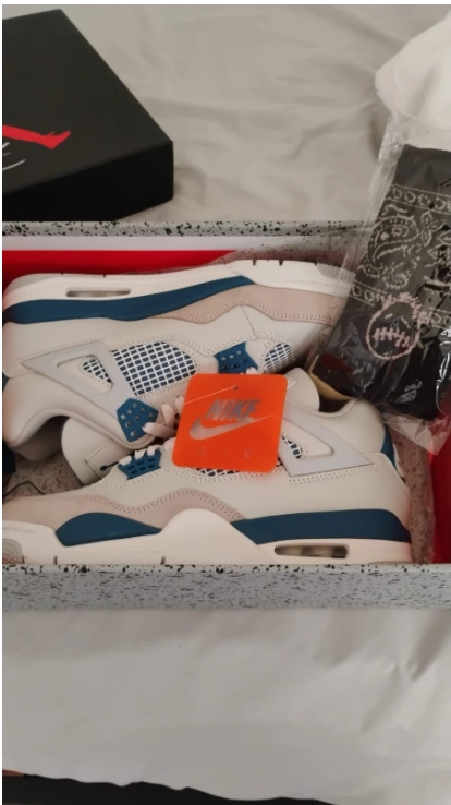 PKGoden Air Jordan 4 Military Blue,FV5029-141 review customer feedback from whatsapp