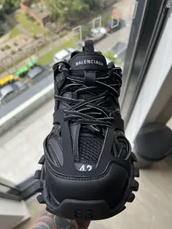 PKGoden Balenciaga  3rd LED Tess S.Black 555032 W1GB7 1000 review CeCe Williams
