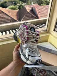 PKGoden Balenciaga 7th Runner Silver Purple 677403W3RB68123 review Oscar Lundgren