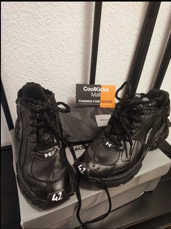 PKGoden Under Armour x Balenciaga Runner Sneaker Black 813793 WRUCU 1000 review CRIT 01