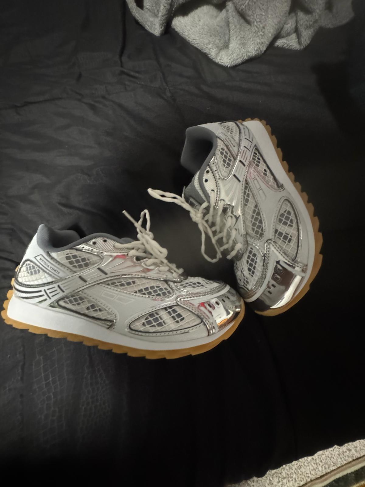 PKGoden Bottega Veneta Orbit low cut casual running shoes Silver review feedback from whatsapp customer 01