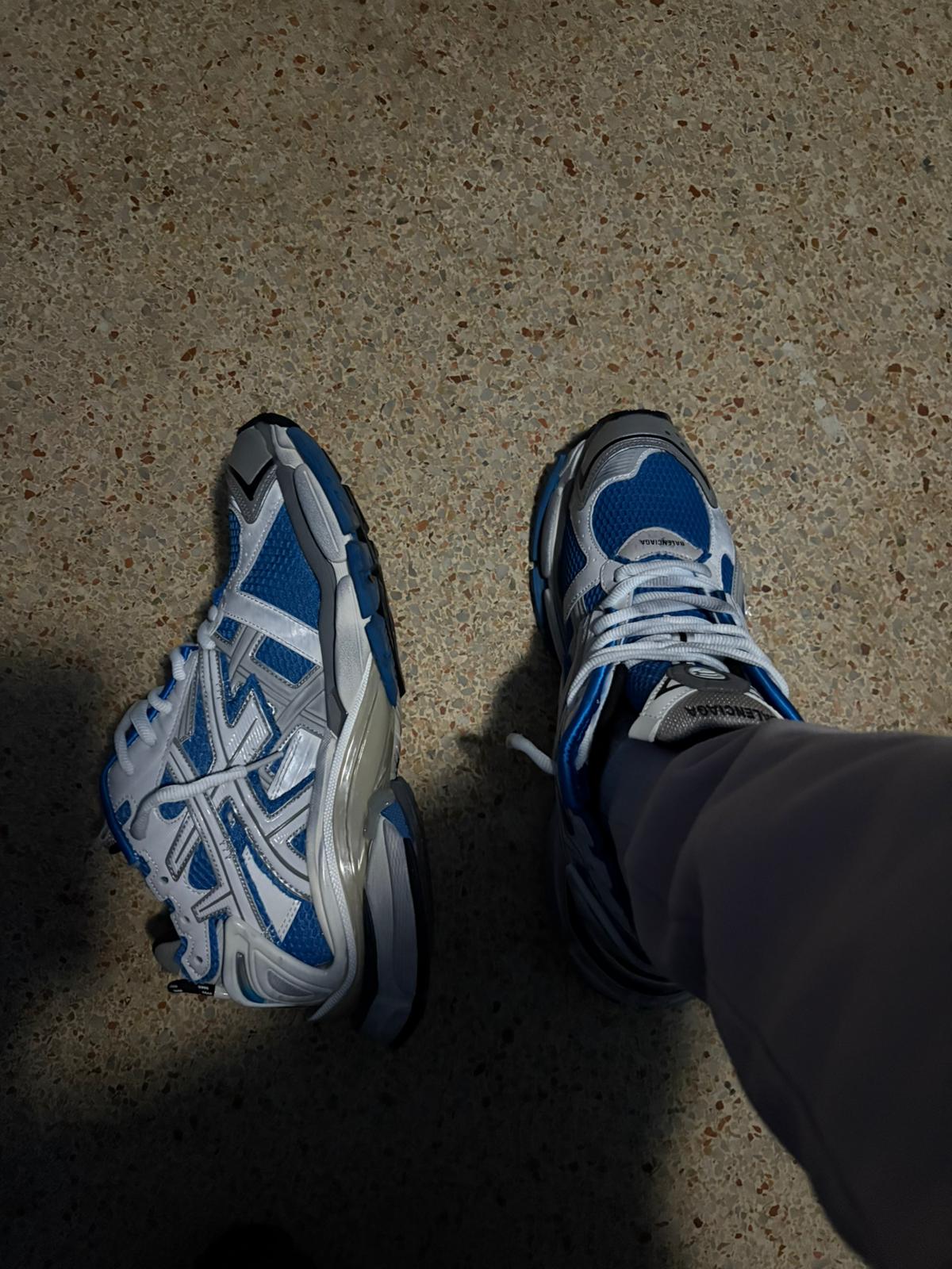 PKGoden Balenciaga Runner White Blue 677403W3RB34912 review feedback from whatsapp customer 01